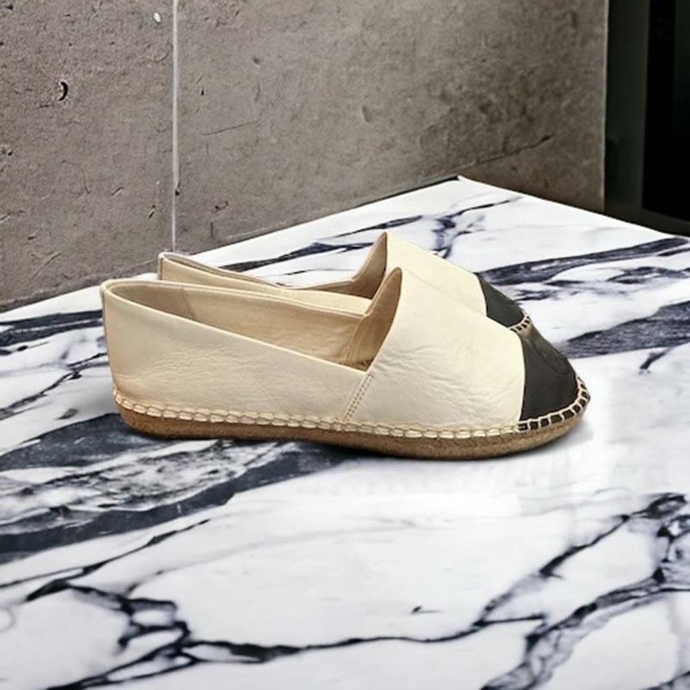 Tory Burch White Leather Upper Espadrilles with Black Embossed Toe